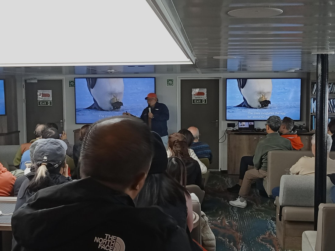 OTL24-25, Day 2, IMG20251202113129.jpg © Sam Bamford - Oceanwide Expeditions.jpg