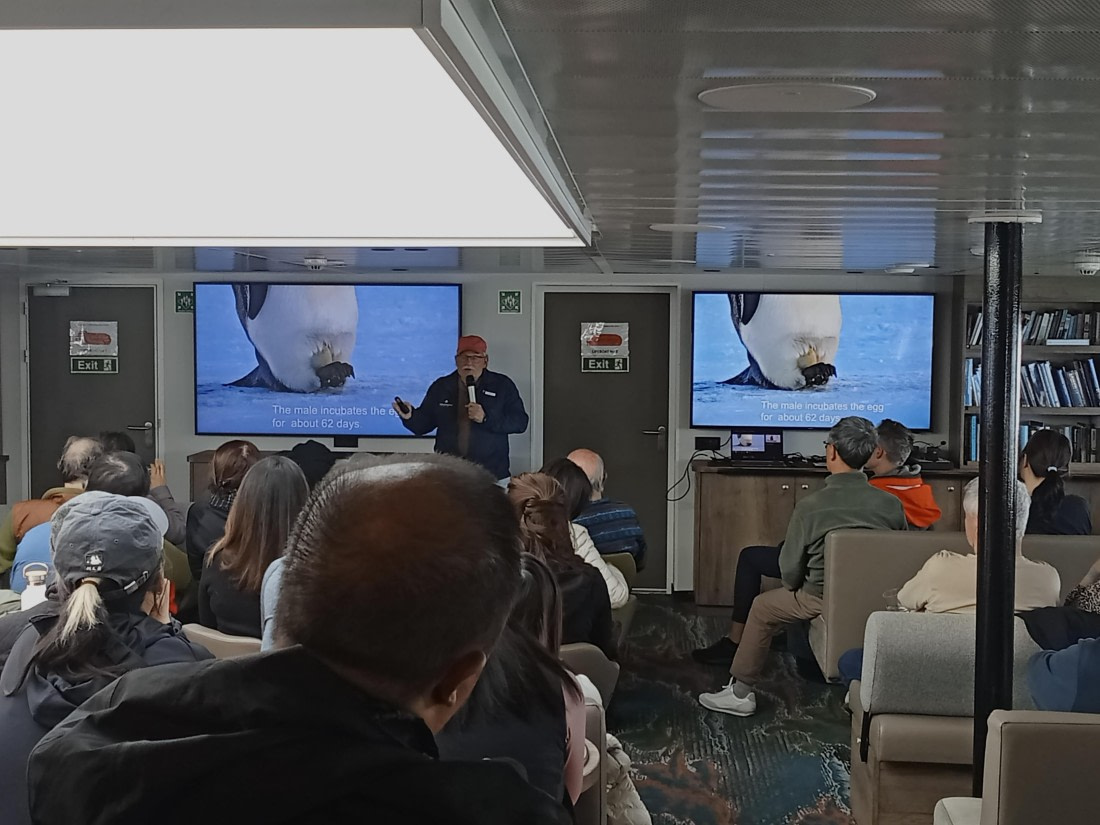 OTL24-25, Day 2, IMG20251202113131.jpg © Sam Bamford - Oceanwide Expeditions.jpg