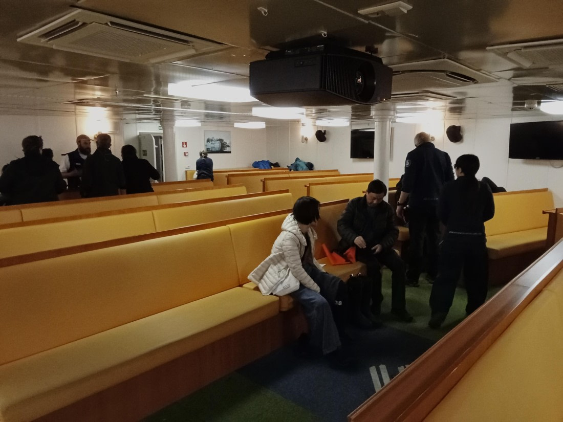 OTL24-25, Day 2, IMG20251202134448.jpg © Sam Bamford - Oceanwide Expeditions.jpg