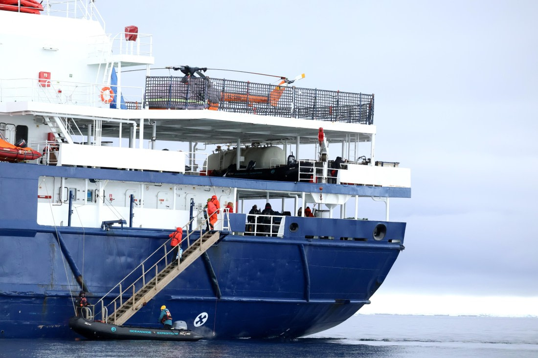 OTL24-25, Day 4, IMG_7709.JPG © Beth Hitchcock - Oceanwide Expeditions.JPG