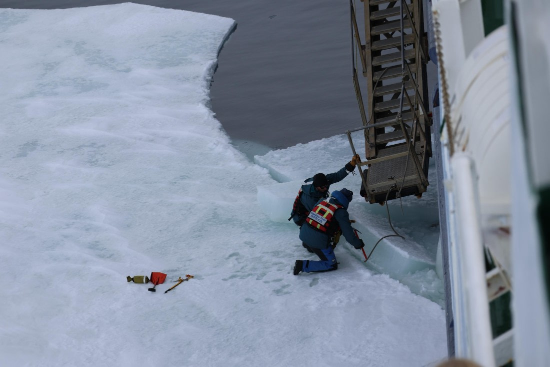 OTL24-25, Day 4, IMG_7739.JPG © Beth Hitchcock - Oceanwide Expeditions.JPG