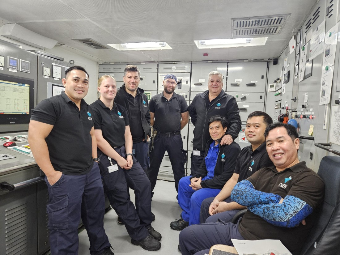 OTL24-25, Day 10, Engineers.jpg © Saskia van der Meij - Oceanwide Expeditions.jpg