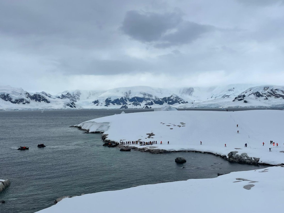 HDS25-26, Day 5, 77d37530-f363-4c77-8a7a-6778502c18f3 © Unknown photographer - Oceanwide Expeditions.jpg