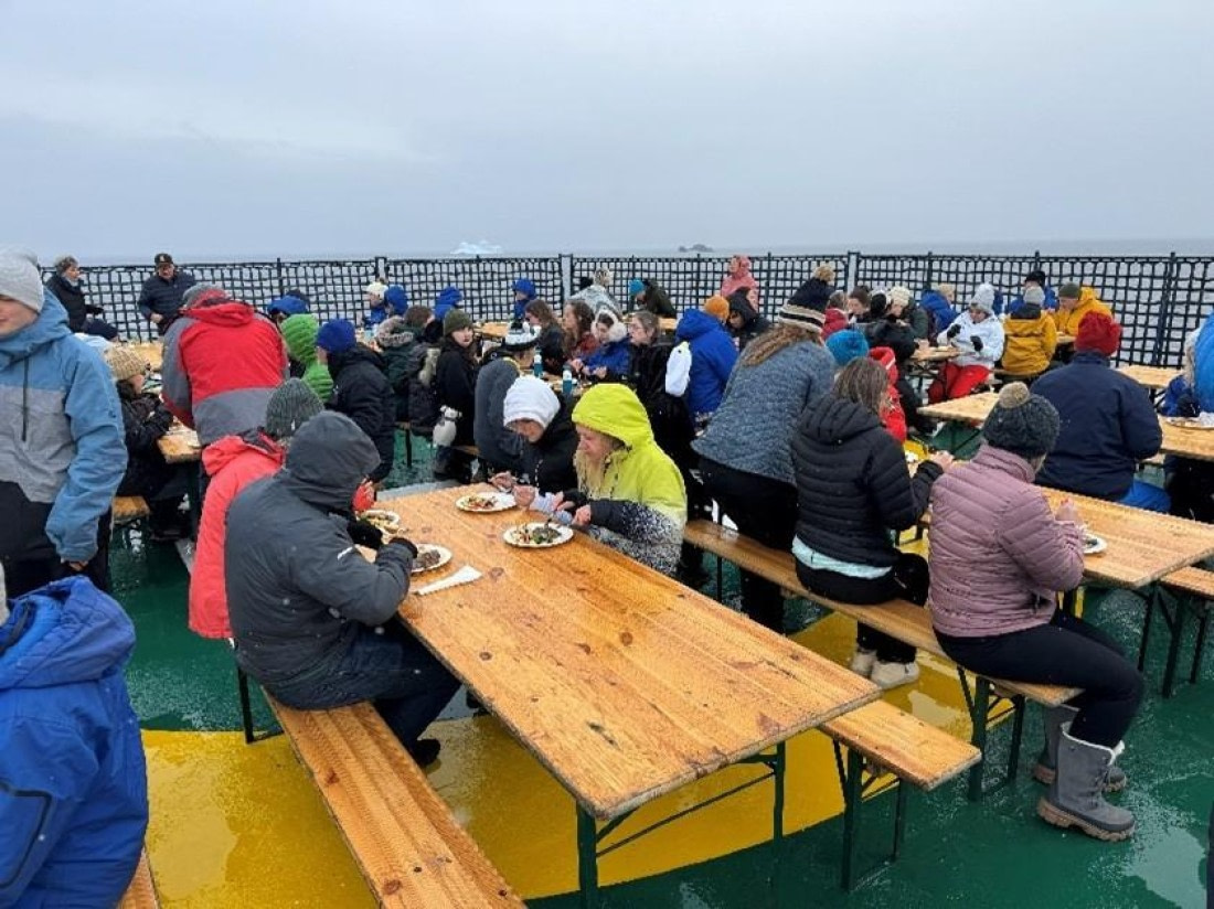 OTL26-26, Day 3, Picture5.jpg © Unknown photographer - Oceanwide Expeditions.jpg