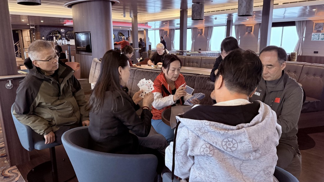 HDS26-26, Day 2, IMG_3409 © Jade Heister - Oceanwide Expeditions.jpg