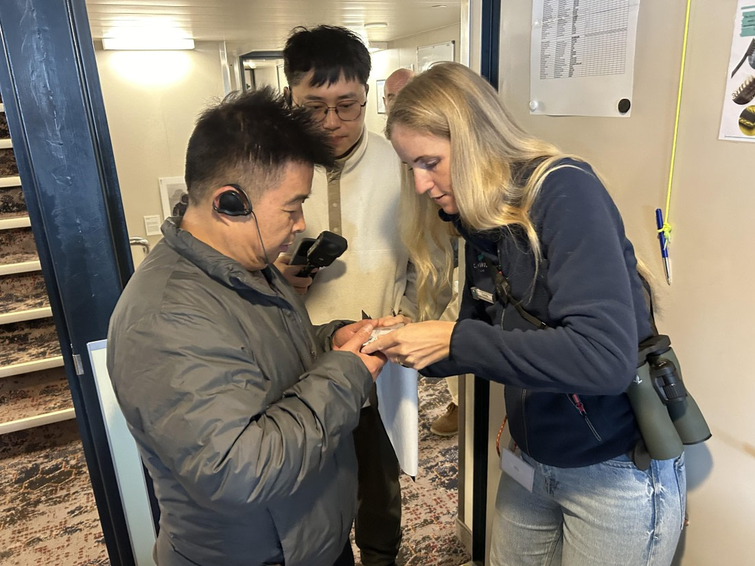 PLA26-26, Day 2, IMG_0497 2.jpeg © Unknown Photographer - Oceanwide Expeditions.jpeg