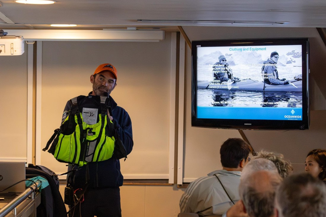 PLA26-26, Day 3, 4Q9A6060-2.jpg © Unknown Photographer - Oceanwide Expeditions.jpg