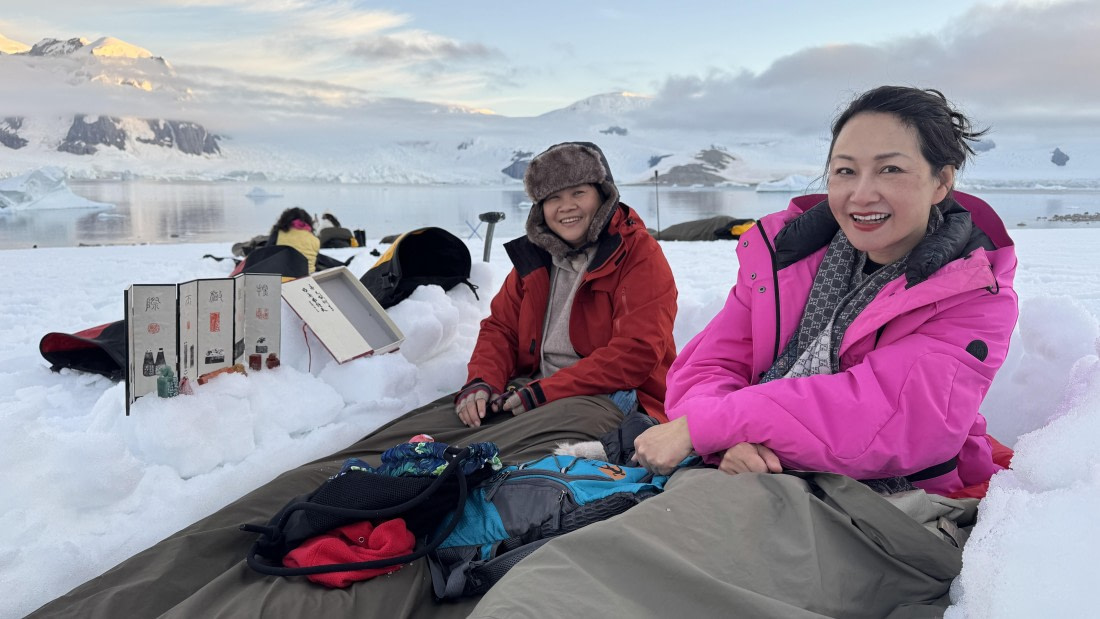 PLA26-26, Day 5, IMG_1762.jpg © Unknown Photographer - Oceanwide Expeditions.jpg