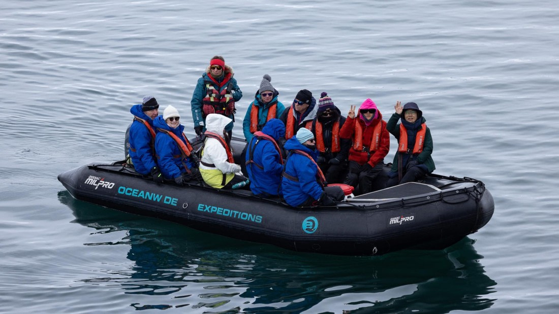 PLA26-26, Day 8, 4Q9A0405.jpg © Unknown Photographer - Oceanwide Expeditions.jpg