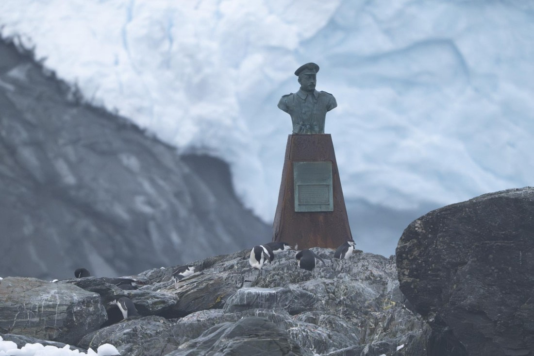 Buste of Luis Pardo on Elephant Island