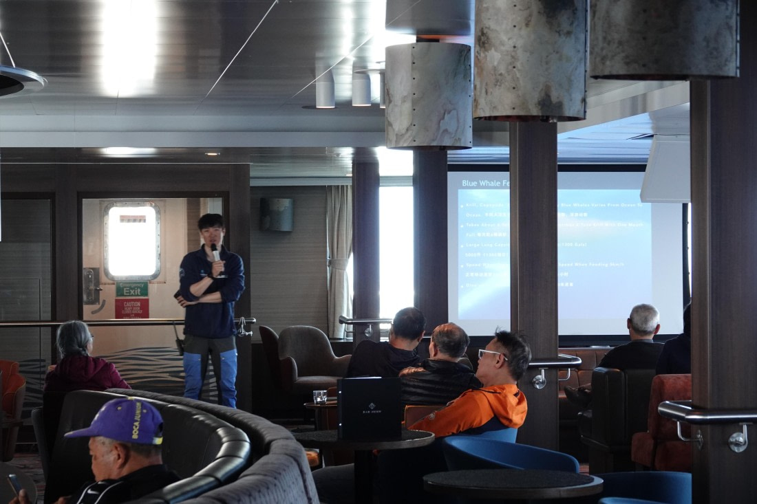 HDS27-26, Day 2, DSC04302 © Unknown photographer - Oceanwide Expeditions.JPG