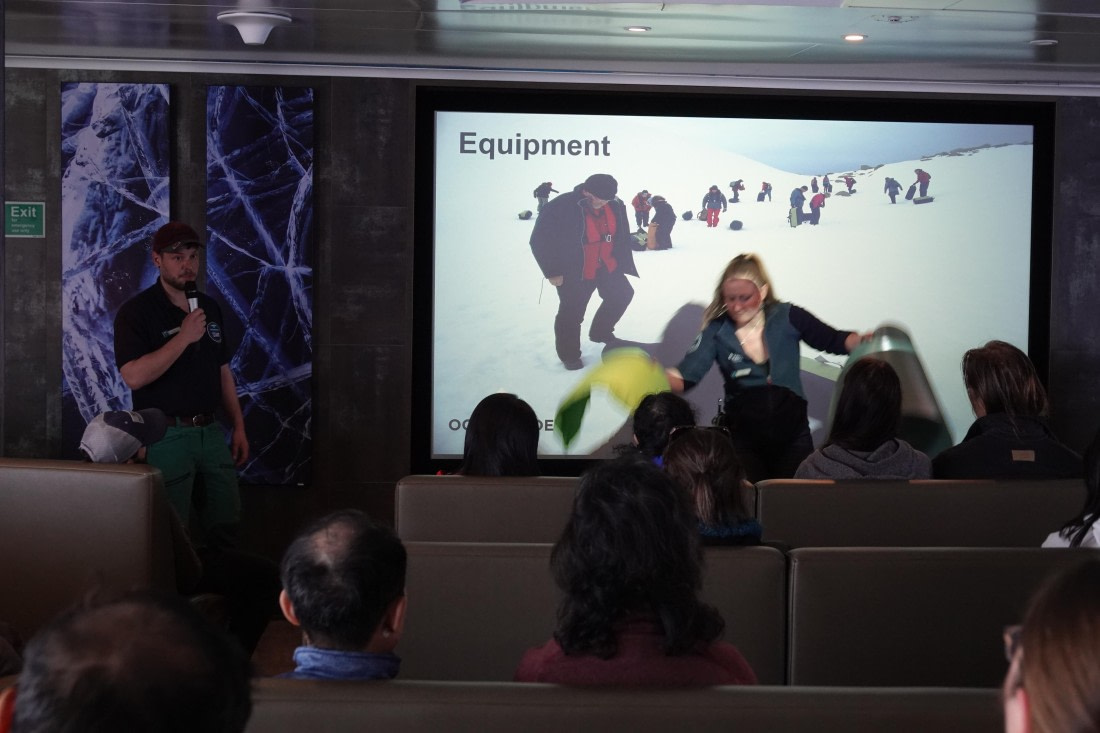 HDS27-26, Day 2, DSC04307 © Unknown photographer - Oceanwide Expeditions.JPG