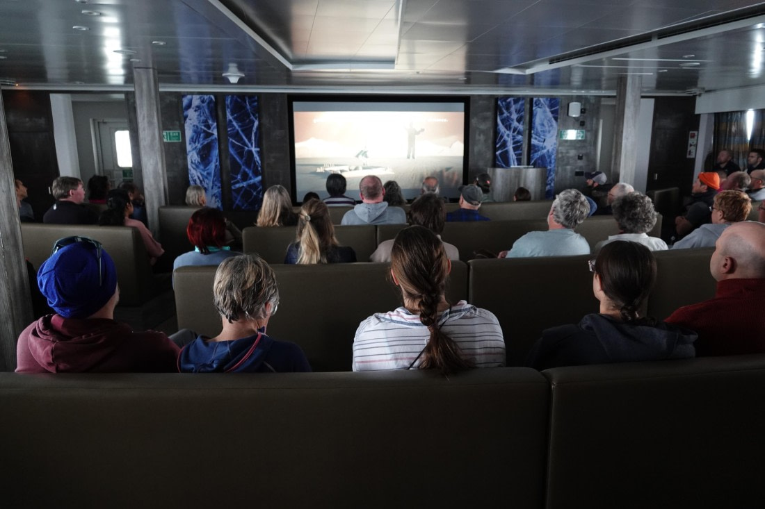 HDS27-26, Day 3, DSC04326 © Unknown photographer - Oceanwide Expeditions.JPG