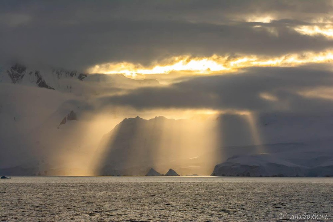 HDS27-26, Day 4, _DSC9160 Hana (3) © Hana Spickova - Oceanwide Expeditions.jpg