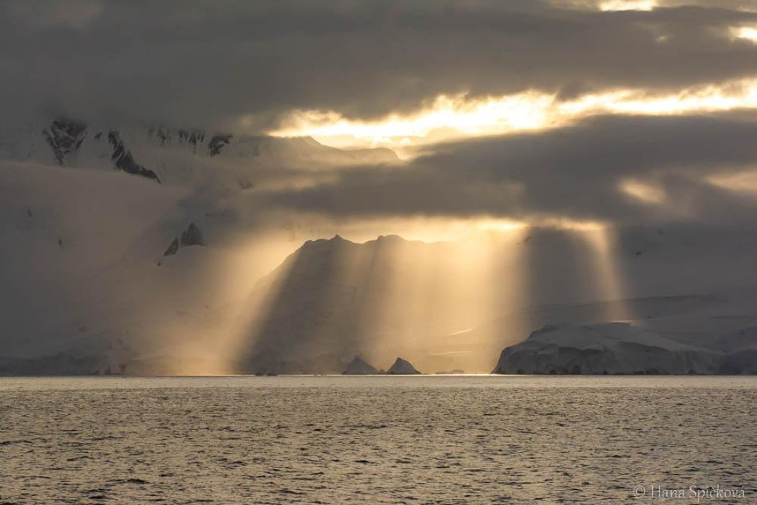 HDS27-26, Day 4, _DSC9160 Hana (4) © Hana Spickova - Oceanwide Expeditions.jpg