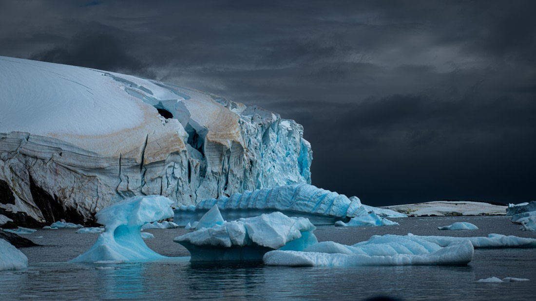 HDS27-26, Day 4, Sasha_-_HDS27-26_-_017 © Alexander Romanovskiy - Oceanwide Expeditions.jpg
