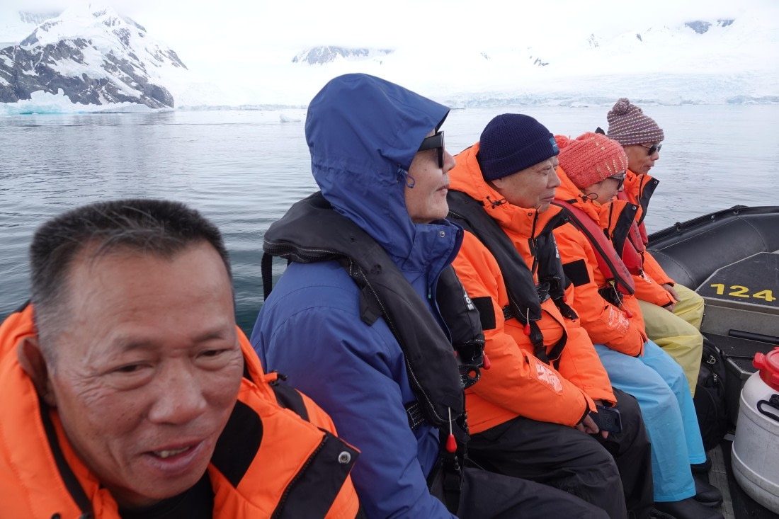 HDS27-26, Day 5, DSC04438 © Unknown photographer - Oceanwide Expeditions.JPG