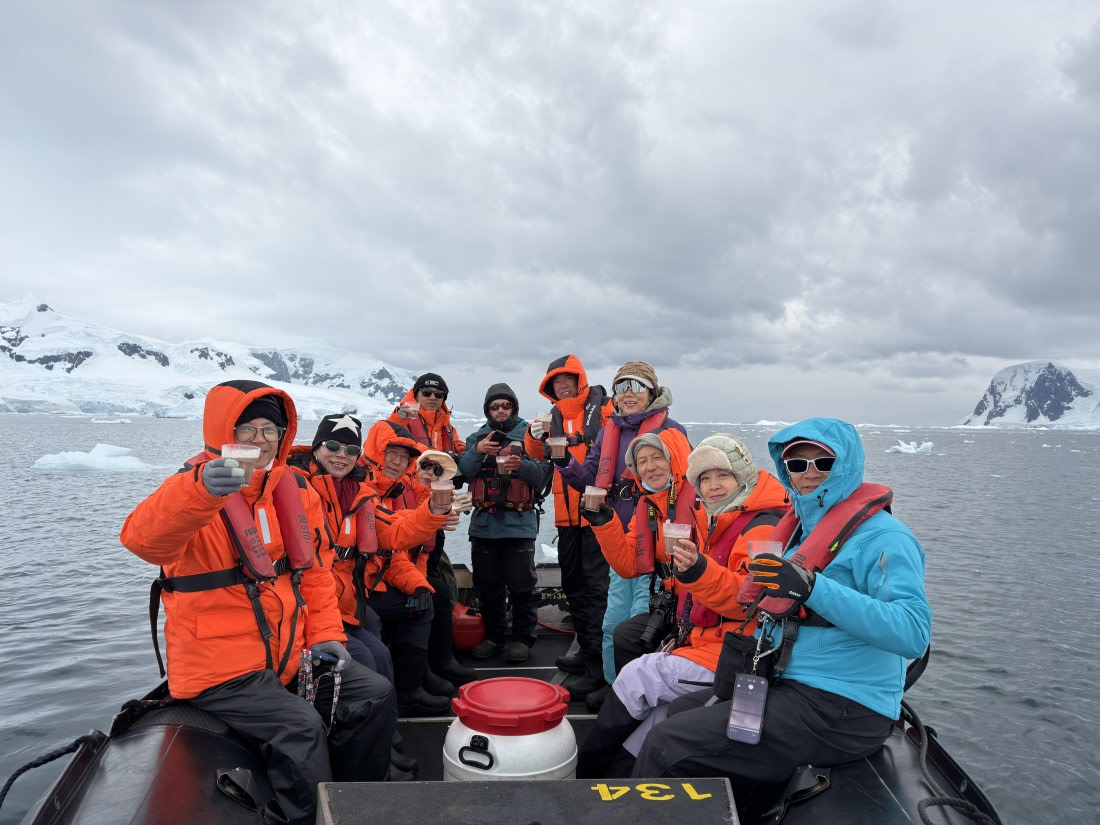 HDS27-26, Day 5, IMG_3250 © Unknown photographer - Oceanwide Expeditions.JPG