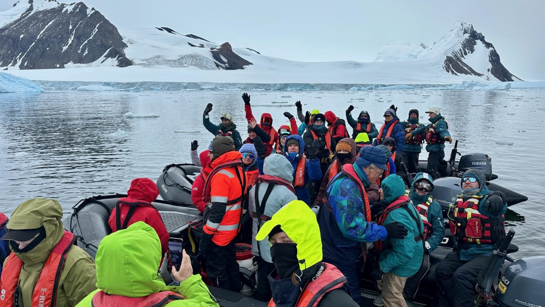 OTL30a26, Day 8, IMG_9268.jpeg © Unknown Photographer - Oceanwide Expeditions.jpeg