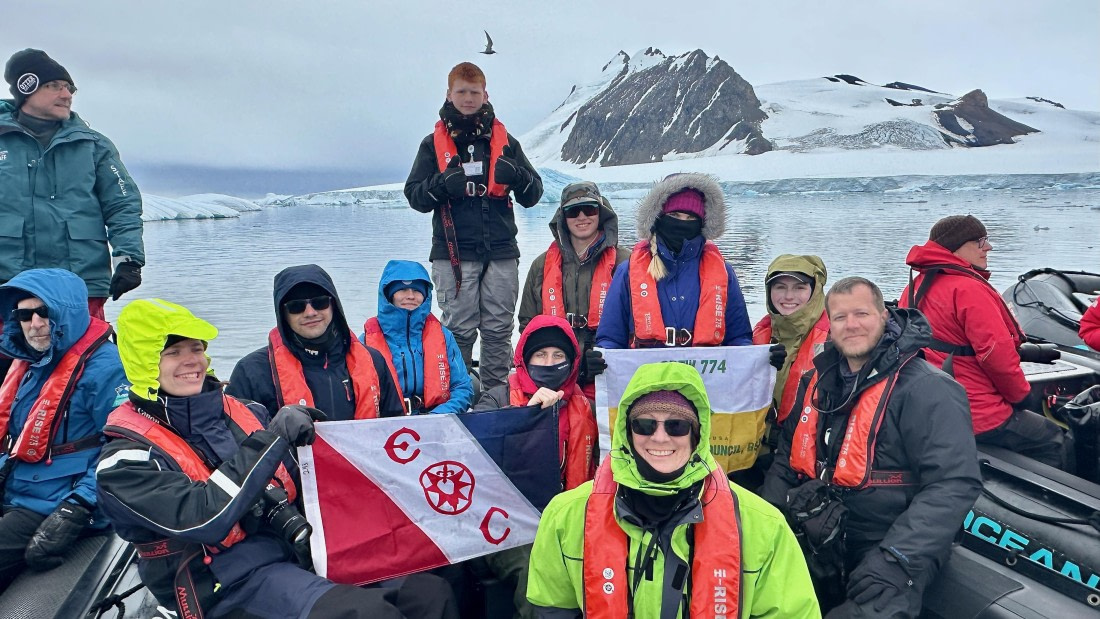 OTL30a26, Day 8, IMG_9276.jpeg © Unknown Photographer - Oceanwide Expeditions.jpeg