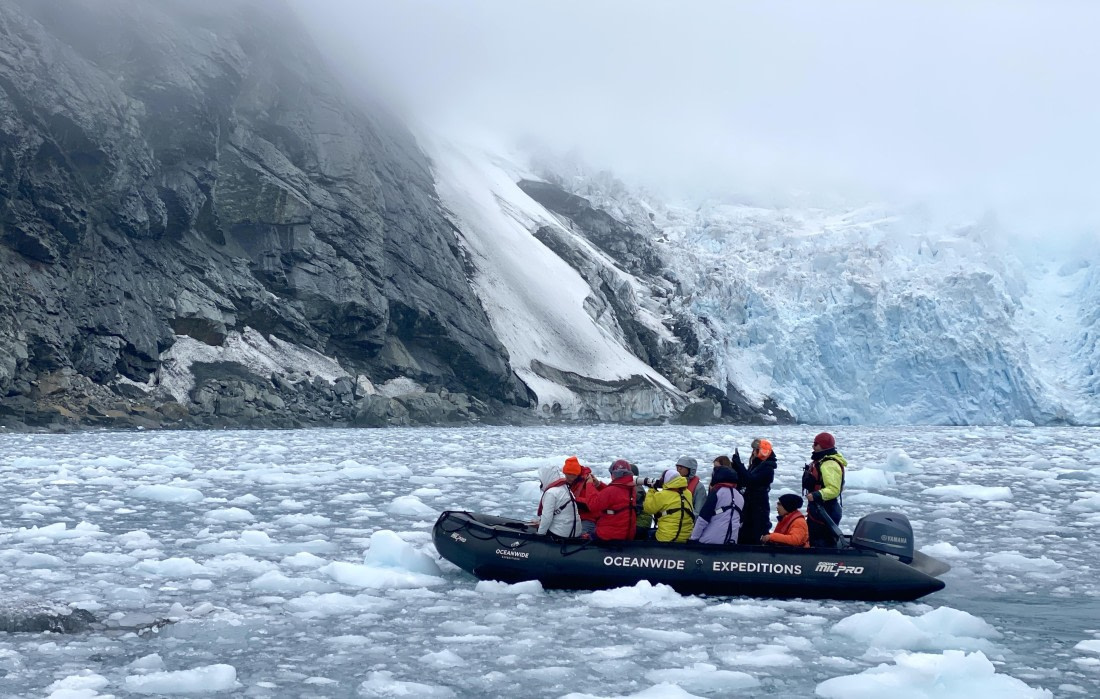 HDS29-26, Day 13, 2025-02-28 Point Wild - Elephant Island4 © Unknown photographer - Oceanwide Expeditions.jpg
