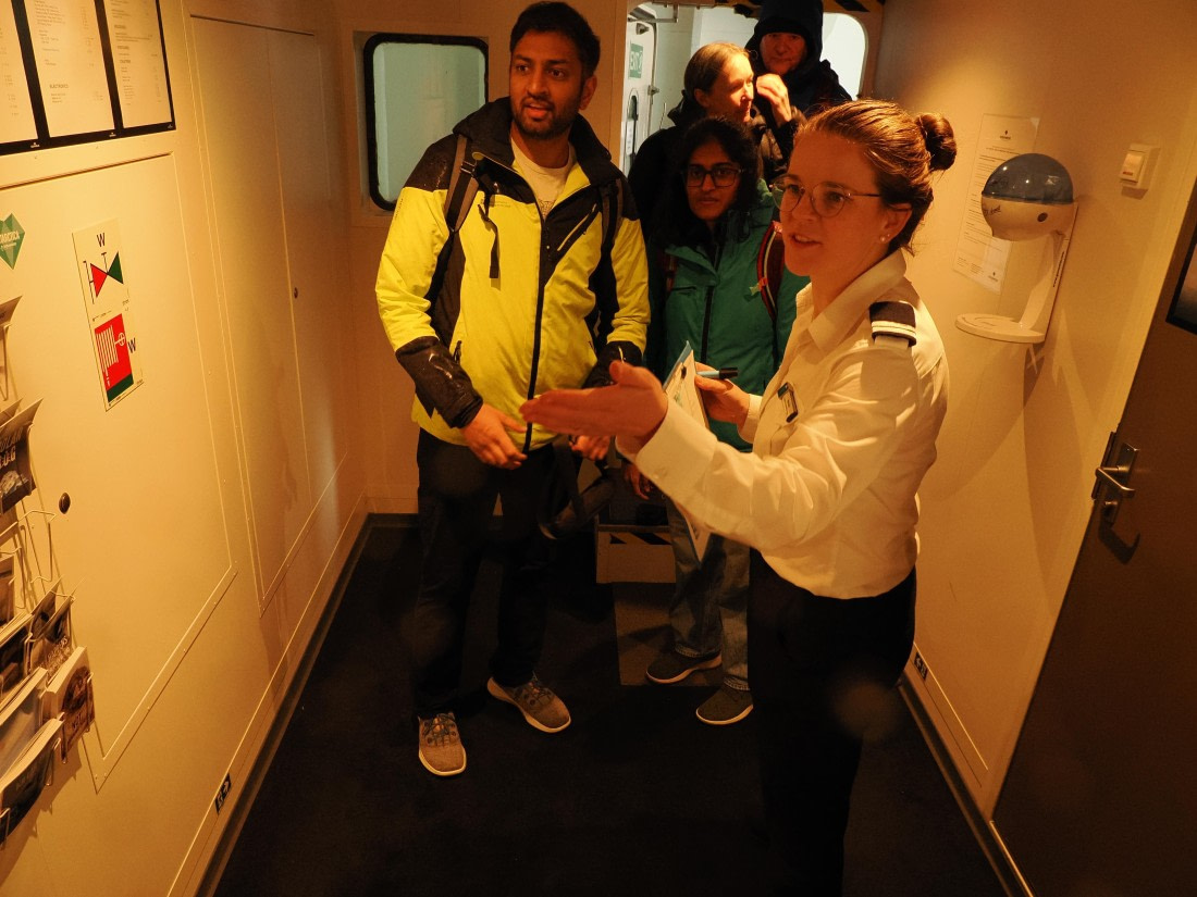 OTL30b26, Day 1, APMG8637.JPG © Andy Perkins - Oceanwide Expeditions.JPG