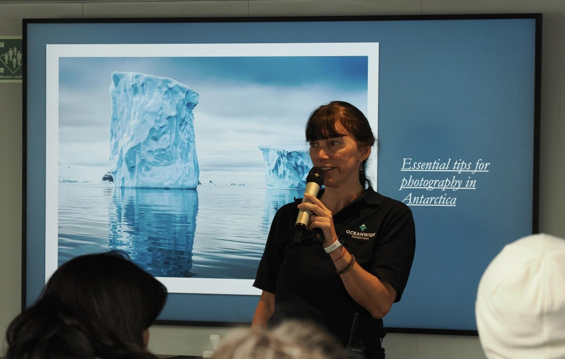 OTL30b26, Day 2, APMG8798.JPG © Andy Perkins - Oceanwide Expeditions.JPG