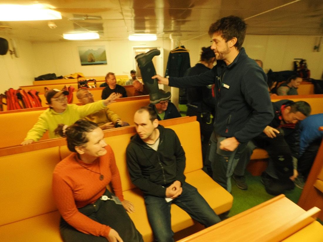 OTL30b26, Day 3, APMG8830.JPG © Andy Perkins - Oceanwide Expeditions.JPG