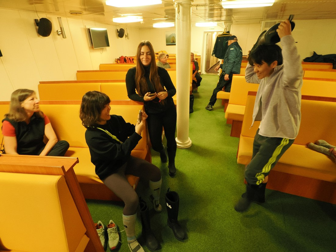 OTL30b26, Day 3, APMG8851.JPG © Andy Perkins - Oceanwide Expeditions.JPG