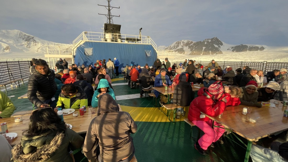 OTL30b26, Day 6, IMG_E6865.JPG © Unknown photographer - Oceanwide Expediti.JPG