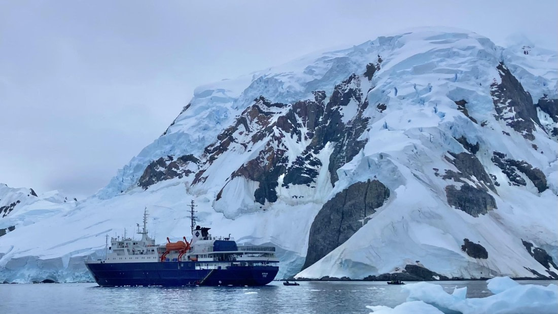 OTL30b26, Day 11, IMG_7858.jpeg © Andy Perkins - Oceanwide Expeditions.jpeg