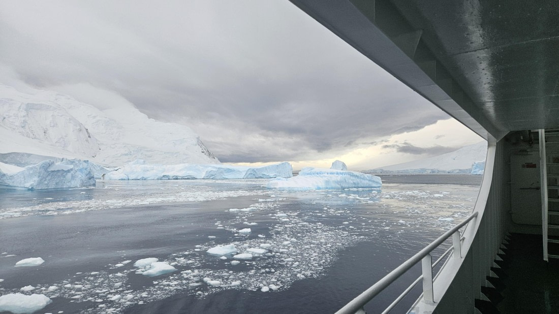 HDS31-26, Day 5, Sassie © Saskia van der Meij - Oceanwide Expeditions.jpg