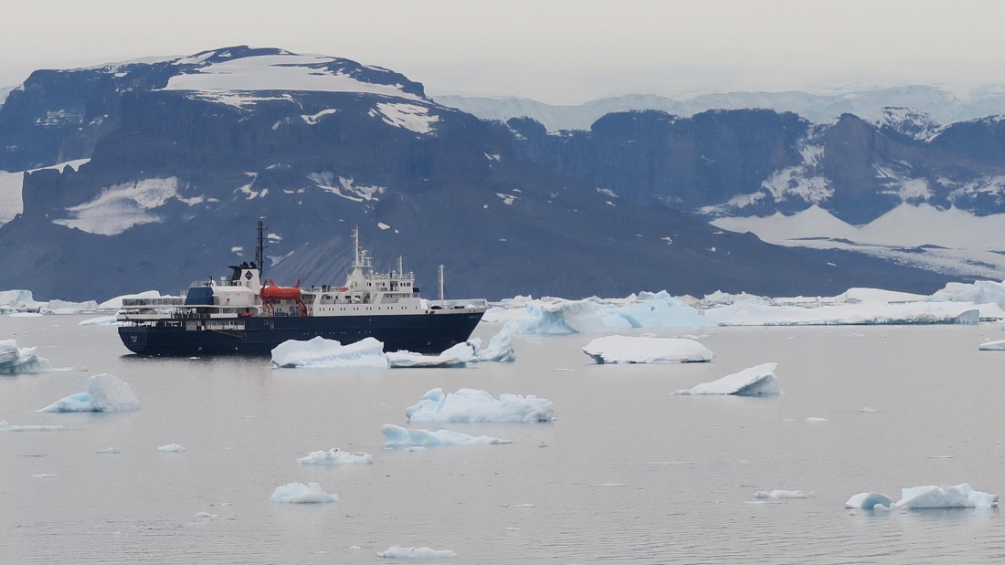 OTL31a26, Day 4, Nordenskjold 20MarPM Dave 2.JPG © Unknown Photographer - Oceanwide Expeditions.JPG