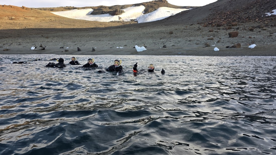 OTL31a26, Day 7, Crew Snorkel 20260323_160544.jpg © Sid Dewfall - Oceanwide Expeditions.jpg