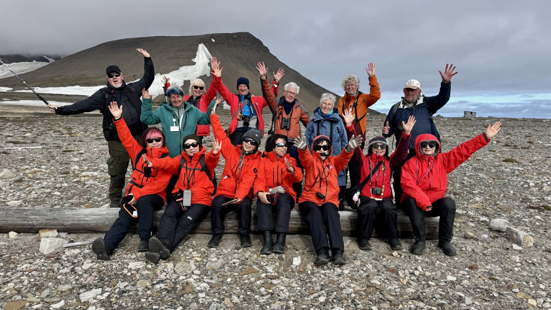 HDS06-26, Day 8, groupphoto-MeikeSjoer © Meike Sjoer - Oceanwide Expeditions.JPG