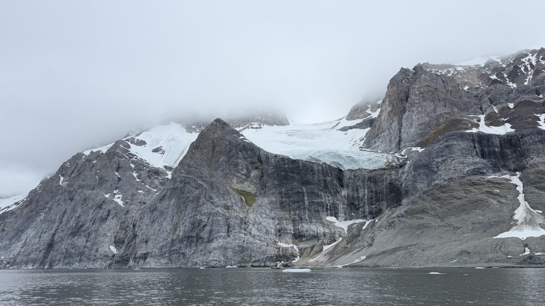 HDS06-26,_Day_9,_IMG_3033_©_Unknown_photographer_-_Oceanwide_Expeditions.jpg