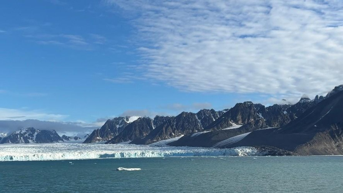 PLA08-26, Day 3, Picture9.jpg © Unknown Photographer - Oceanwide Expeditions.jpg