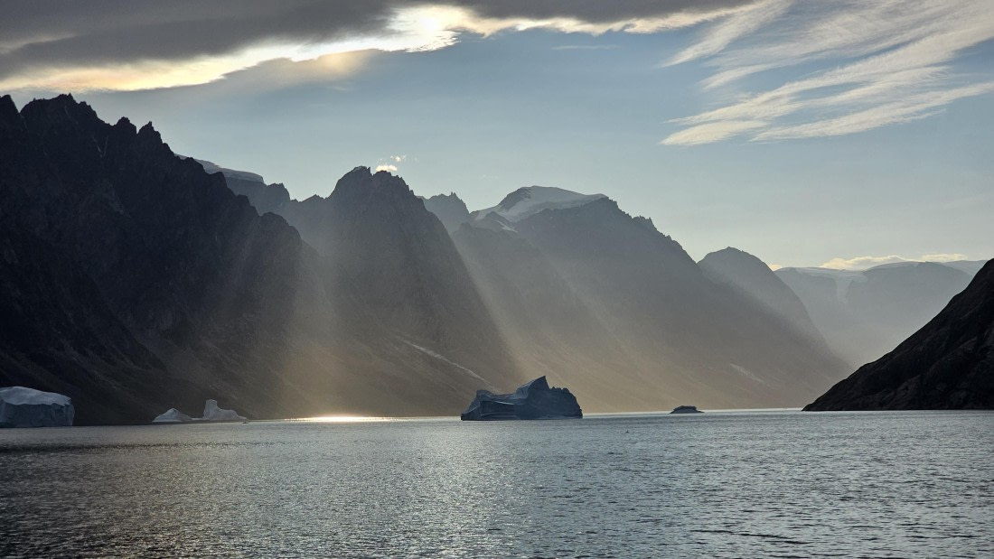 HDS10-26, Day 9, 20260810_201758.jpg © Katrin Frosin - Oceanwide Expeditions.jpg