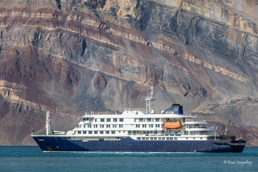 HDS11-26, Day 5, 5D5A7063.jpg © Unknown Photographer - Oceanwide Expeditions.jpg