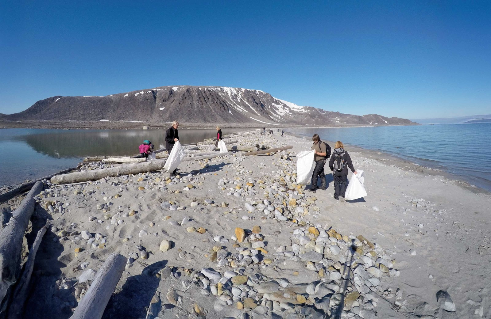 Cleaning up Svalbard