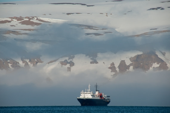 Ortelius in Spitsbergen, July