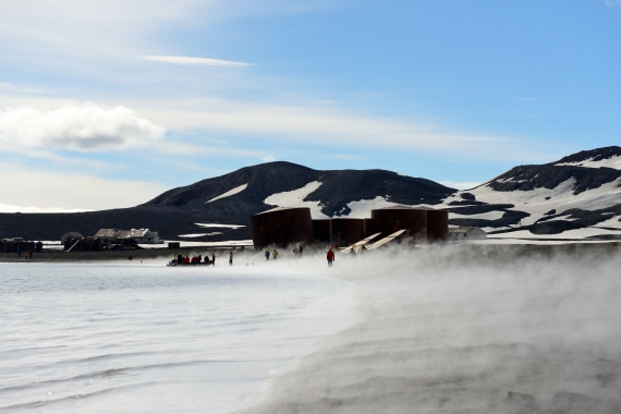 gallery_south shetland islands_deception island_whalers bay (c) michael wenger-oceanwide expeditions.JPG