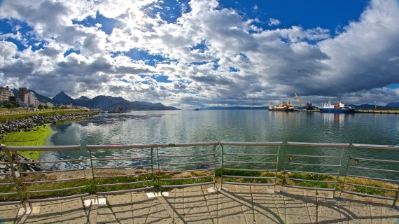 m/v Ortelius at pier Ushuaia, ar 27 nov 2016