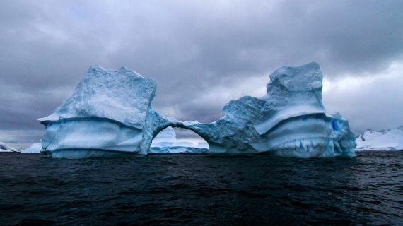 Iceberg arch