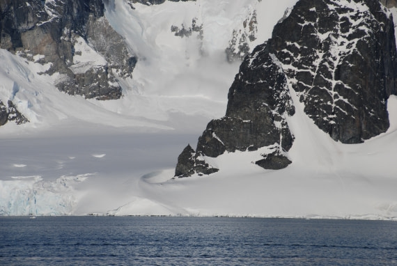 avalanche in background