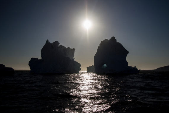 icebergs in the Illusiat icefjord