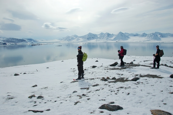 Snowshoe hike, Spitsbergen, Arctic Spring  © Oceanwide Expeditions, Philipp Schaudy