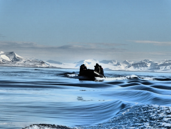 On the water in Isfjorden 05 2017