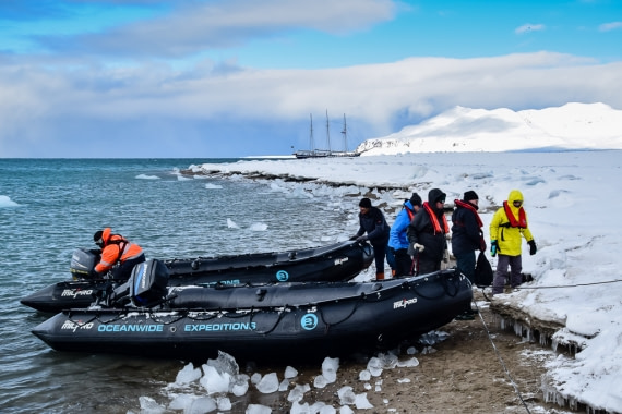 Landing in Krossfjord