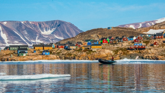 Jordi/expedition leader returning to Rembrandt van Rijn,Ittoqqortoormiit/greenland 8/2017
